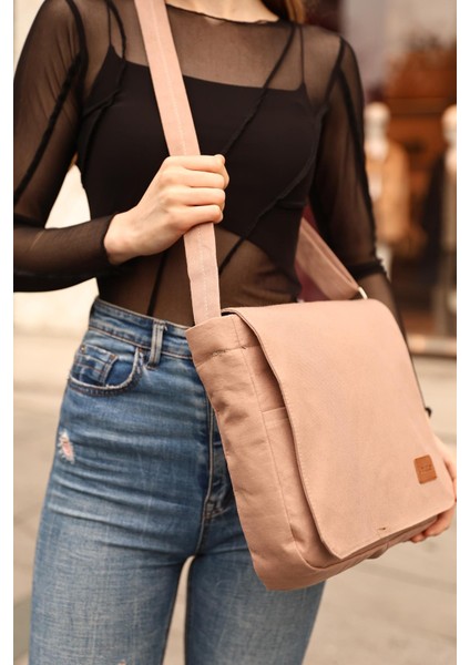 Vizon K8 Düz Postacı Model 3 Bölmeli Askılı Günlük Unisex Kol ve Omuz Çantası U:28 E:35 G:7
