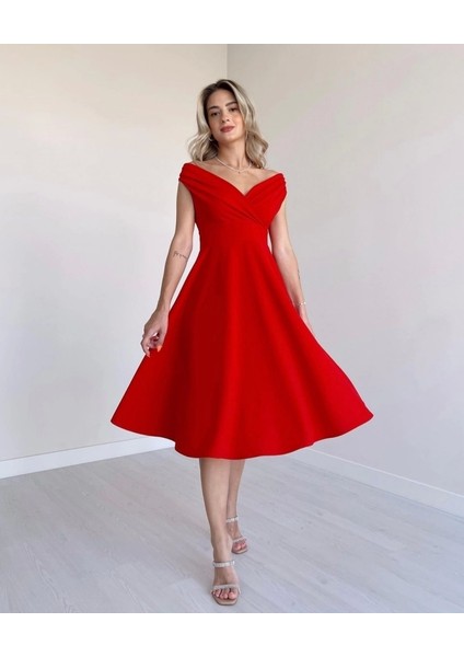 Kadın Kısa Kollu Kruvaze Yaka Eteği Volanlı Krep Elbise