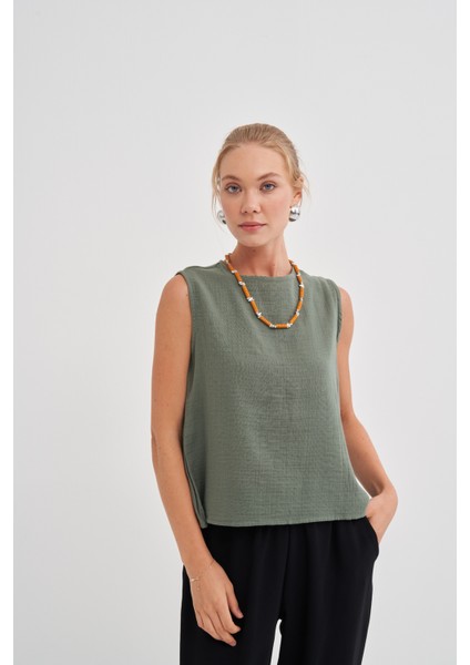 Kadın Müslin Kolsuz Bluz fiyatları