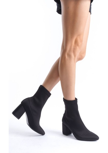 Shoes Kadın Siyah Dalgıç Orta Boy Topuklu Streç Bot fırsatları