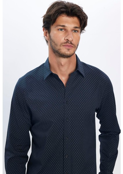 Erkek Slim Fit Dar Kesim Pamuklu Baskılı Lacivert Gömlek