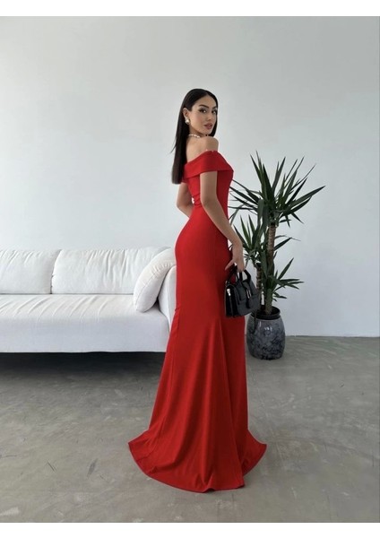 Kadın Dalgıç Kumaş Kayık Yaka ve Dekolte Detaylı Elbise indirimleri