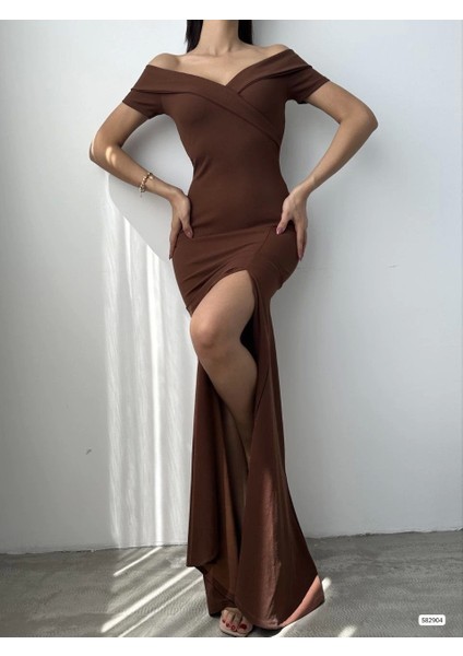 Kadın Dalgıç Kumaş Kayık Yaka ve Dekolte Detaylı Elbise fiyatları