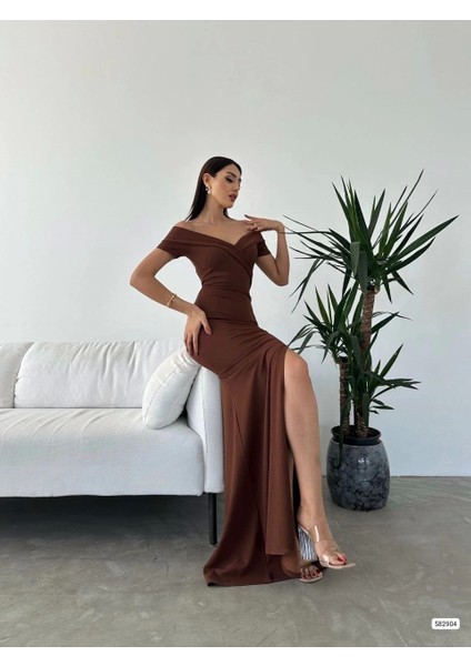 Kadın Dalgıç Kumaş Kayık Yaka ve Dekolte Detaylı Elbise modelleri