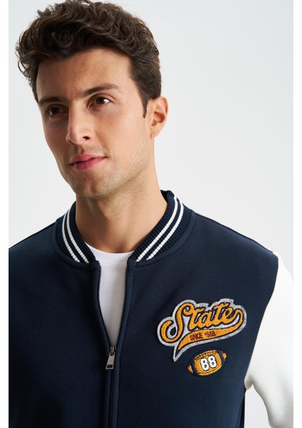 Erkek Pamuklu Regular Fit Dik Yaka Baskılı Cepli Kolej Mont Sweatshirt K28264650401 fiyatları