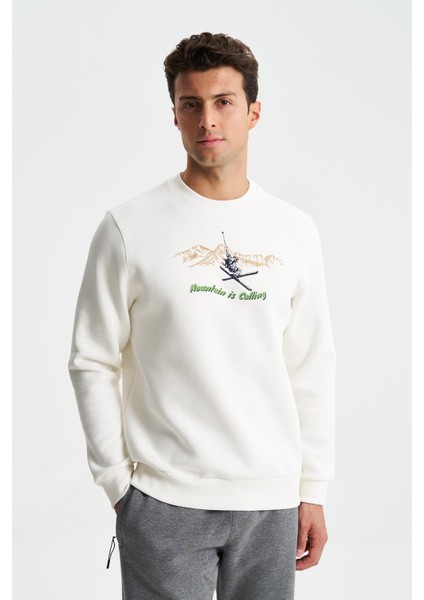 Erkek Regular Fit 3 İplik Şardonlu Pamuklu Bisiklet Yaka Sweatshirt K28124602501 modelleri