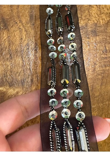 150X4 cm Taş ve Boncuk Işleme Dekoratif Şerit Dikiş Aksesuarı modelleri