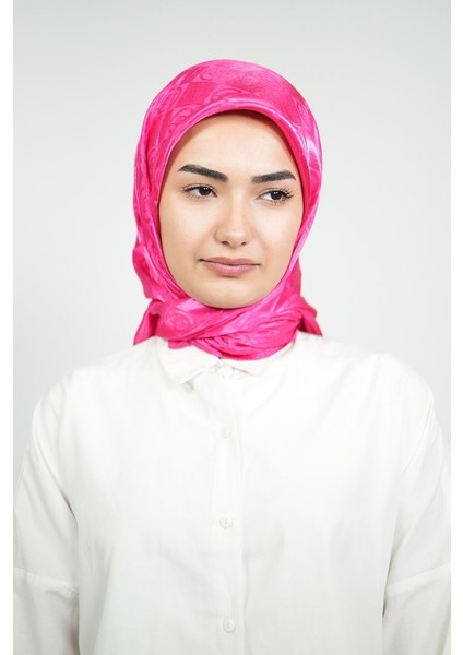 Desen Parlak Jakar Eşarp
