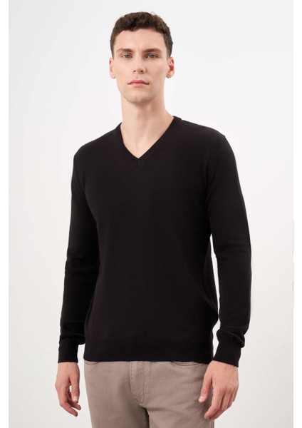 Erkek Siyah Basic V Yaka Dynamic Fit Rahat Kesim Triko fiyatları