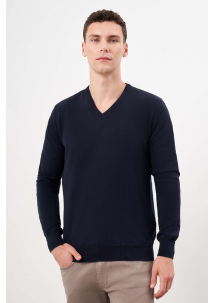 Erkek Lacivert Basic V Yaka Dynamic Fit Rahat Kesim Triko fiyatları