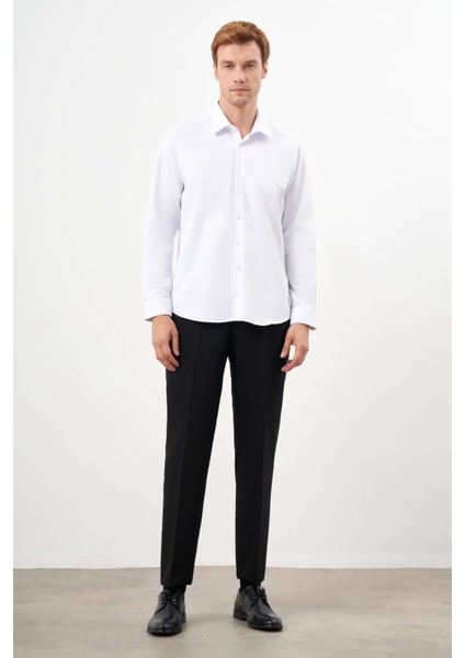 Erkek Beyaz Basic Düz Desen Sert Yaka Regular Fit Gömlek fırsatları