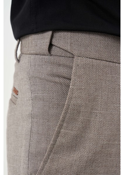 Erkek Kahve Poliviskon Trend Desenli Dynamic Fit Classic Pantolon fırsatları