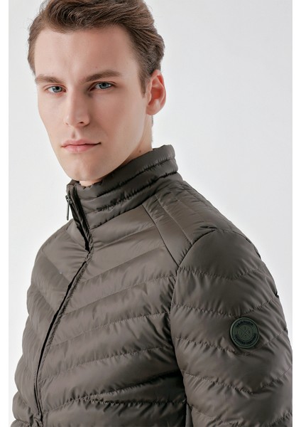 Erkek Haki Su Itici Rüzgar Geçirmez Dynamic Fit Rahat Kesim Şişme Mont indirimleri