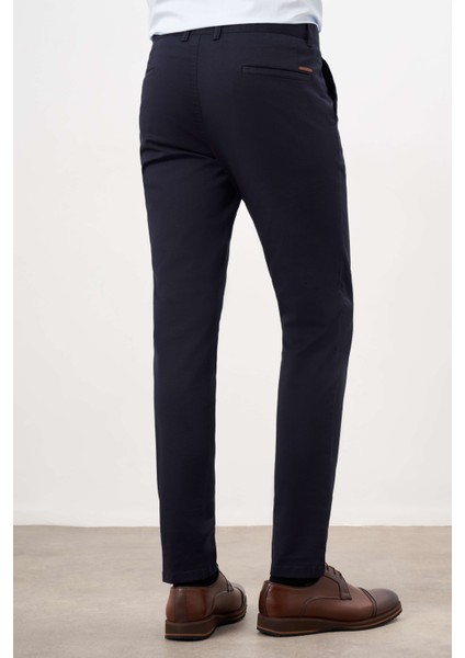 Erkek Lacivert Mevsimlik Pamuk Yan Cep Slim Fit Chino Pantolon
