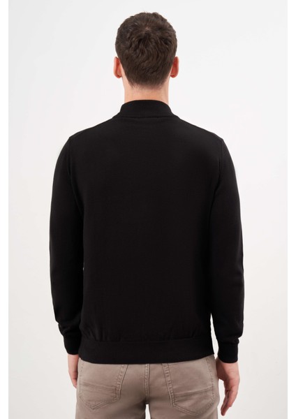 Erkek Siyah Basic Yarım Balıkçı Yaka Dynamic Fit Rahat Kesim Triko indirimleri