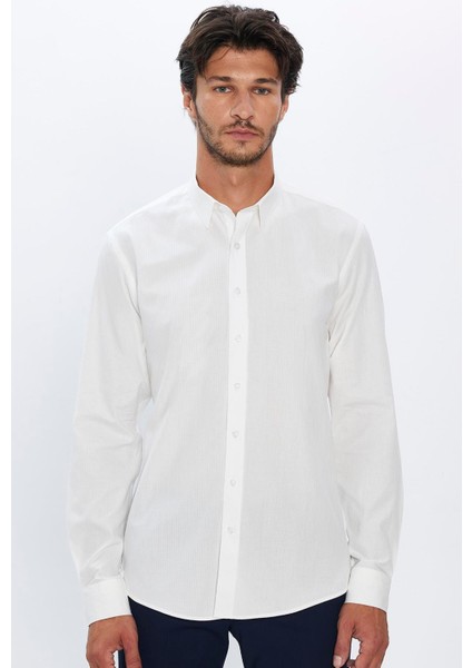 Erkek Modern Fit Dar Kesim %100 Pamuk Armürlü Premium Beyaz Gömlek fırsatları