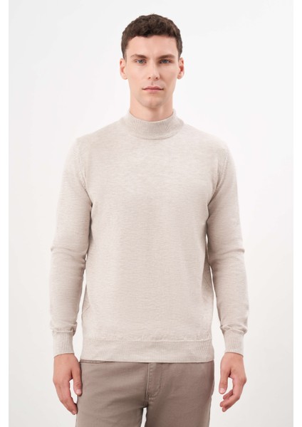 Erkek Bej Basic Yarım Balıkçı Yaka Dynamic Fit Rahat Kesim Triko