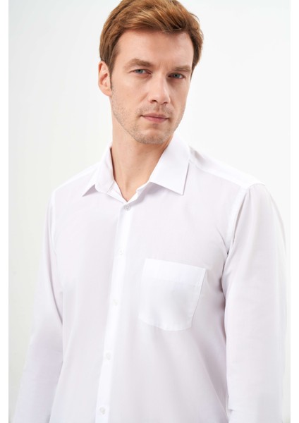 Erkek Beyaz Basic Düz Desen Cepli Sert Yaka Regular Fit Gömlek modelleri