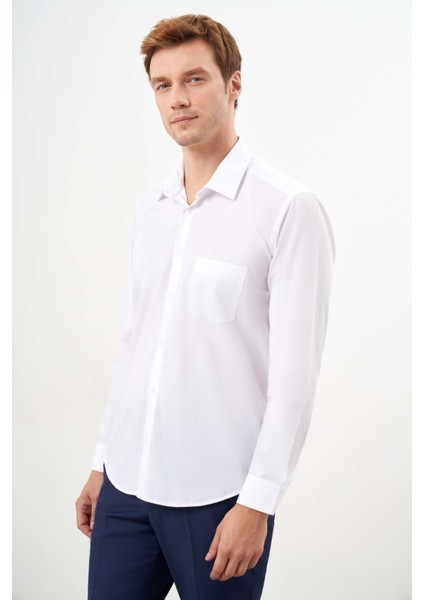 Erkek Beyaz Basic Düz Desen Cepli Sert Yaka Regular Fit Gömlek fırsatları