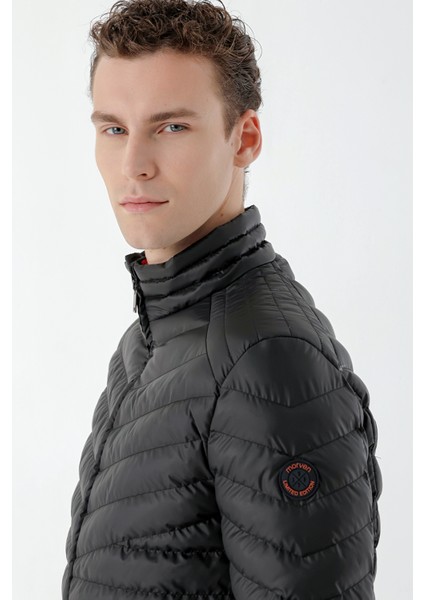 Erkek Siyah Su Itici Rüzgar Geçirmez Dynamic Fit Rahat Kesim Şişme Mont fırsatları