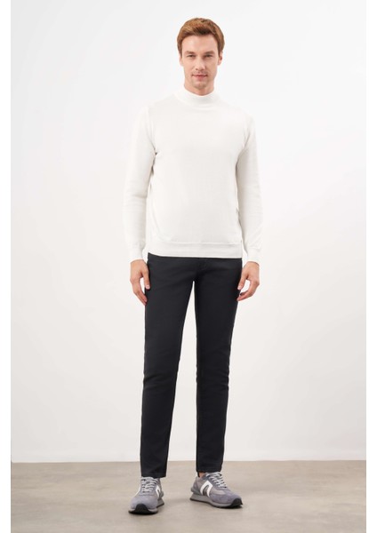 Erkek Ekru Basic Yarım Balıkçı Yaka Dynamic Fit Rahat Kesim Triko fırsatları