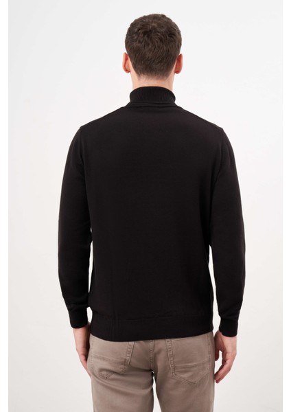 Erkek Siyah Basic Balıkçı Yaka Dynamic Fit Rahat Kesim Triko indirimleri