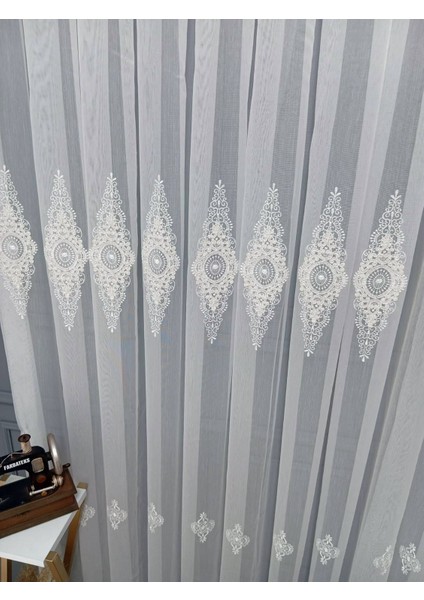 Taç Nakışlı Kort Damask Salon Model Tarz Tasarım Optima Exculusive 3 Kat Pileli Tül Perde
