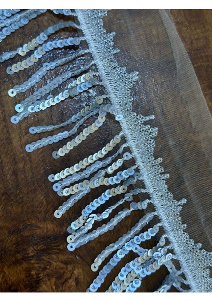 Gümüş Püsküllü Tasarım Dekoratif Şerit En 7 cm (1 Metre )