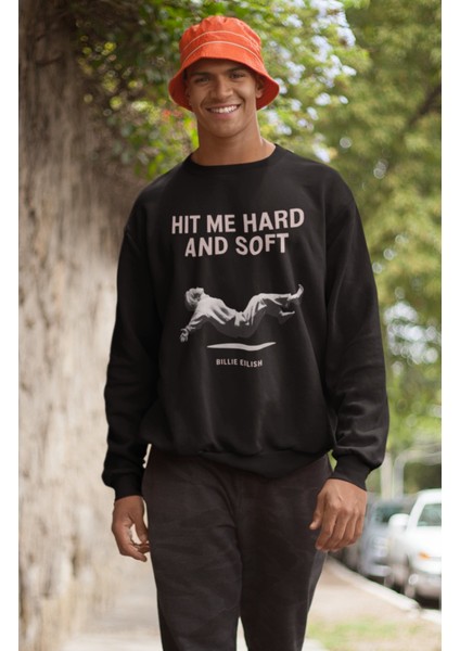 Hit Me Hard And Soft Yazılı Kapüşonsuz Sweatshirt, Oversize Billie Eilish Baskılı Sweat fiyatları