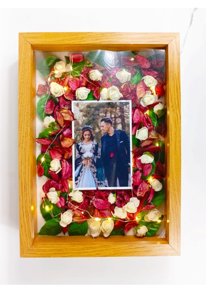 25X35 Fotoğraf + LED Hediyeli 10X15 Fotoğraf Bölümlü Anı Çerçevesi Gül Kutusu Çerçevesi Çiçek Kutusu