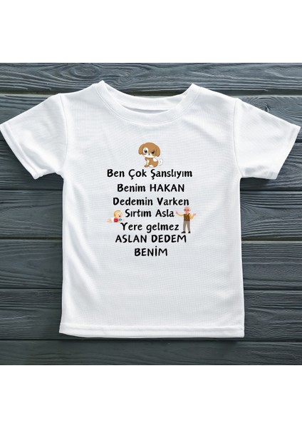 Çok Şanslıyım Dedem Varken Sırtım Asla Yere Gelmez Yazılı Çocuk Tişörtü