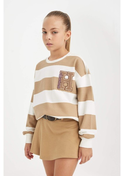 Kız Çocuk Relax Fit Bisiklet Yaka Nakışlı Sweatshirt D3862A824AU modelleri
