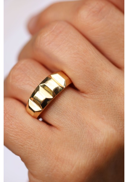 14 Ayar Altın Piramit Desenli Yüzük modelleri