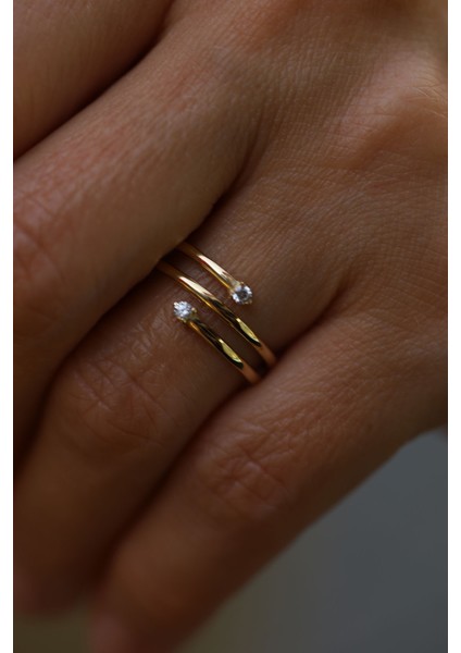 14 Ayar Altın Çapraz Taş Detaylı Yüzük