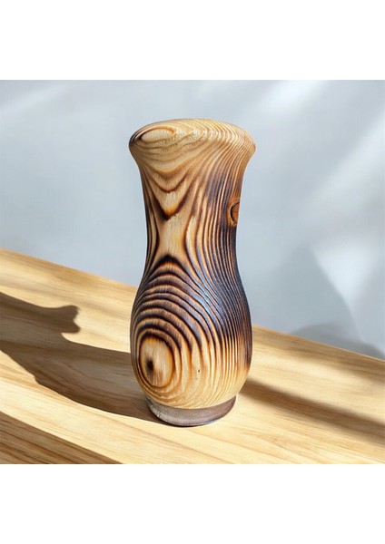 Doğal Izler: Yakma Tekniğiyle Desenlenmiş Çam Ağacı Vazo indirimleri