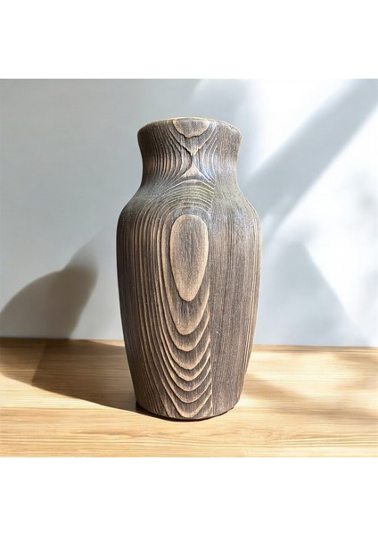 Doğanın Sanatı: Özel Işlemli Çam Ağacından Zarif Vazo indirimleri