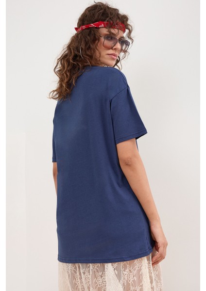 Kadın Bisiklet Yaka Kısa Kollıu Oversize T-Shirt