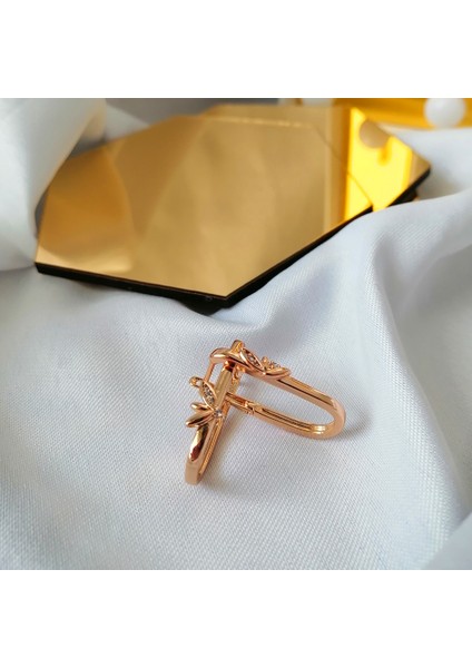 Kadın Vip Çelik Gold Kelebek Taş Detay Küpe 25MM fırsatları