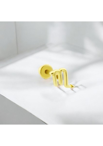 Altın Akrep Burcu Helix Piercing