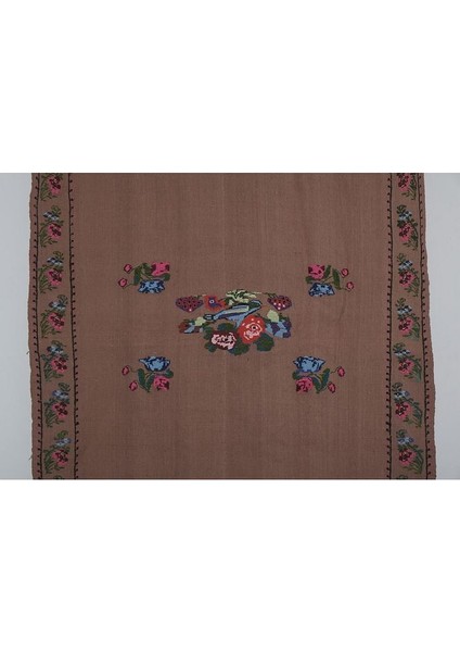 El Dokuma Karapınar Yöresi Çiçek Desenli kilim 123 x 155 cm