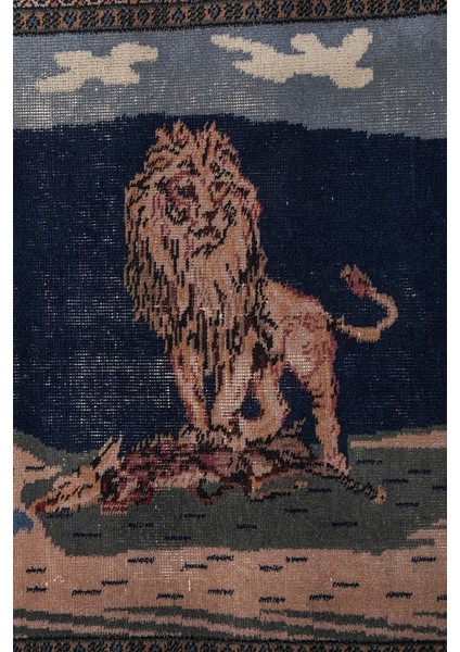 El Dokuma Hayvan Desenli Halı 98 x 122 cm