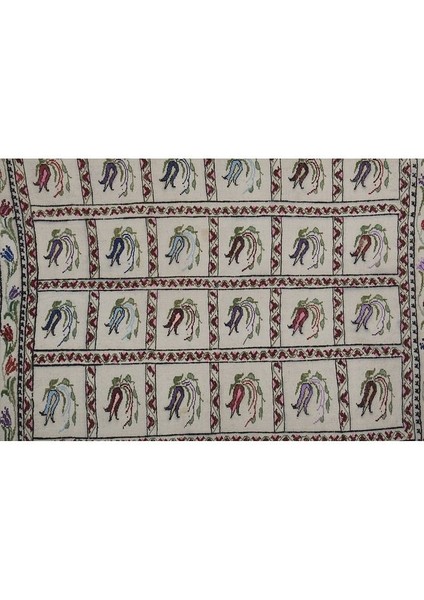 El Dokuma Kilim Karapınar Yöresi Çiçek Desenli Halı 116 x 124 cm fiyatları
