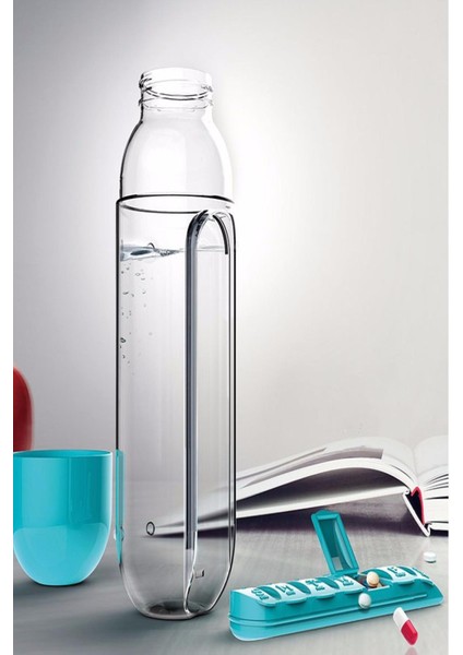 Haftalık Ilaç Organizerli Plastik Su Şişesi 600 ml