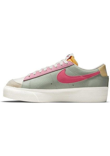 Blazer Low Platform Sneaker Kadın Ayakkabı DM9464-001 fiyatları