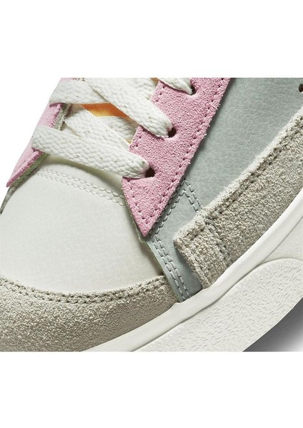 Blazer Low Platform Sneaker Kadın Ayakkabı DM9464-001 indirimleri