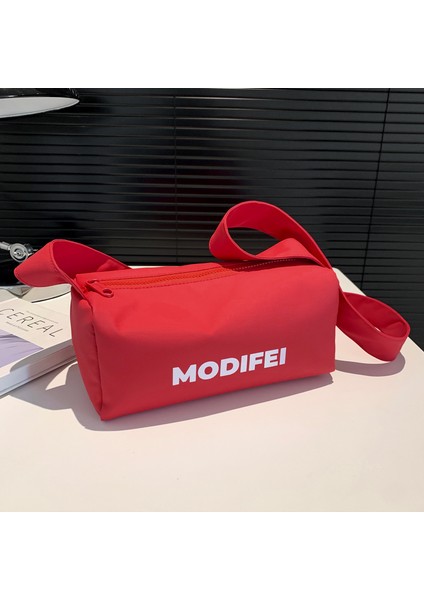 Çapraz Askılı Çanta Taşınabilir Naylon Malzeme Şık ve Şehirli Sade Stil Rahat Omuz Askısı, Kırmızı (Yurt Dışından)