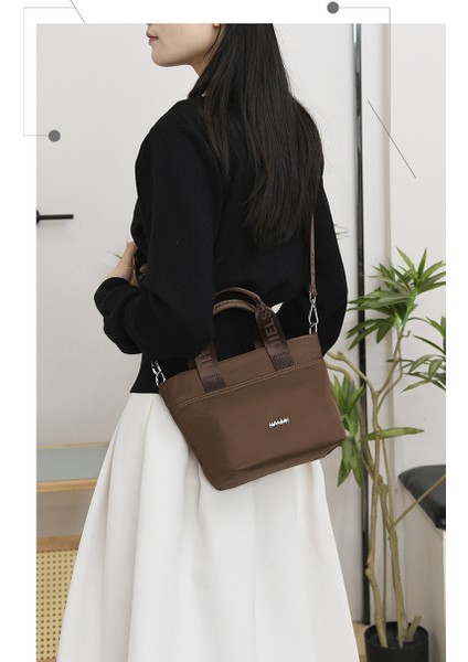 Çapraz Askılı Çanta Taşınabilir Yüksek Yoğunluklu Su Geçırmez Naylon Kumaş Basit ve Popüler Tarz, Açık Yeşil (Yurt Dışından) modelleri