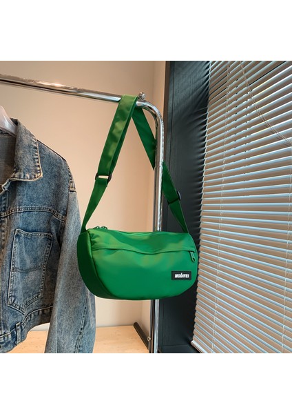 Çapraz Askılı Çanta Taşınabilir Naylon Malzeme Şık ve Çok Yönlü Düz Renk Stili, Yeşil (Yurt Dışından)