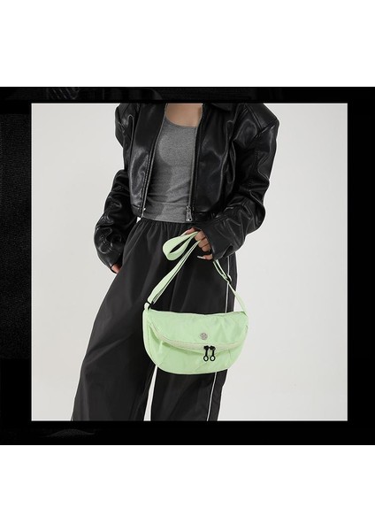 Çapraz Askılı Çanta Taşınabilir Naylon Malzeme Büyük Kapasiteli Düz Renk Stili, Siyah (Yurt Dışından) modelleri