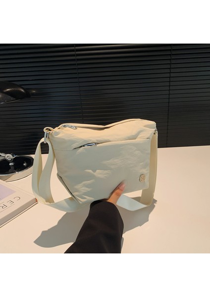 Çapraz Askılı Çanta Taşınabilir Naylon Malzeme Kentsel Basit Stil , Bej (Yurt Dışından)